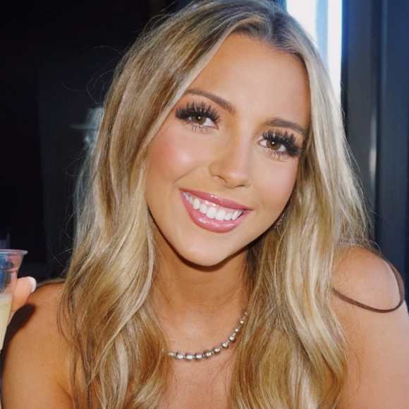 ellie_camille
